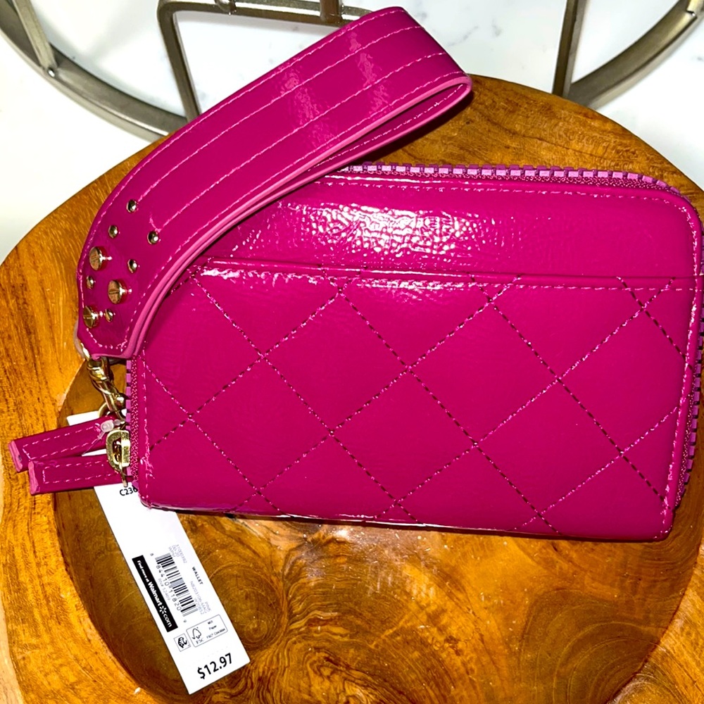 Wallet pink